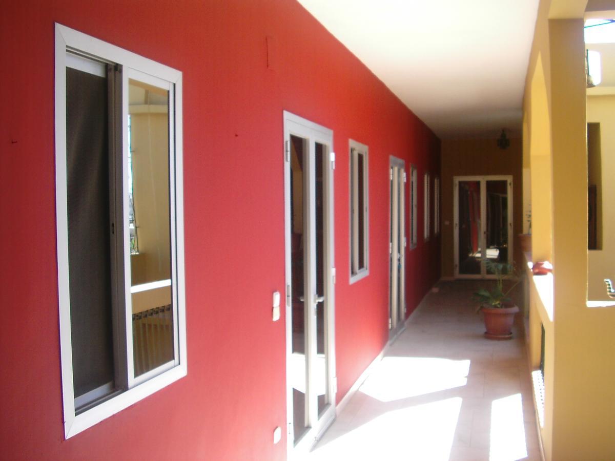 Chez Titi Hotel Saint-Louis Luaran gambar