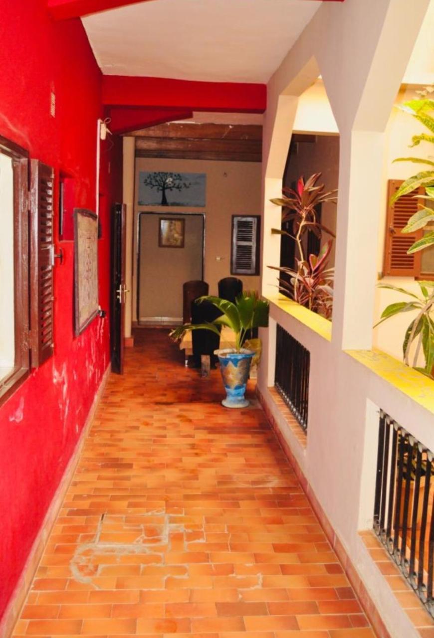 Chez Titi Hotel Saint-Louis Luaran gambar
